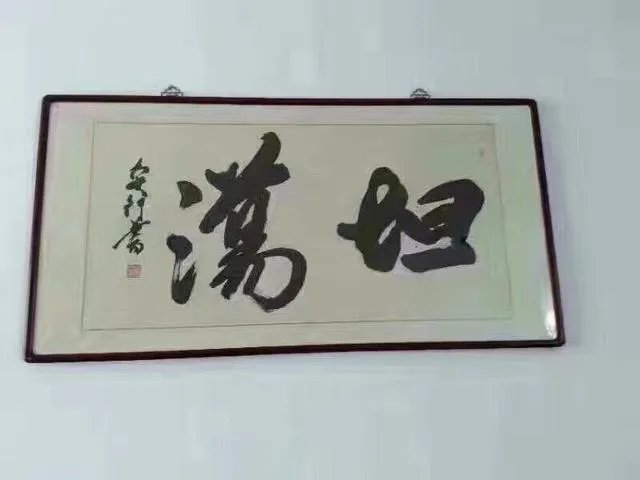 有哪些搞笑的手机壁纸?