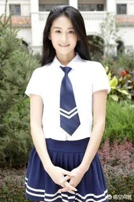 哪个女明星穿校服最好看?