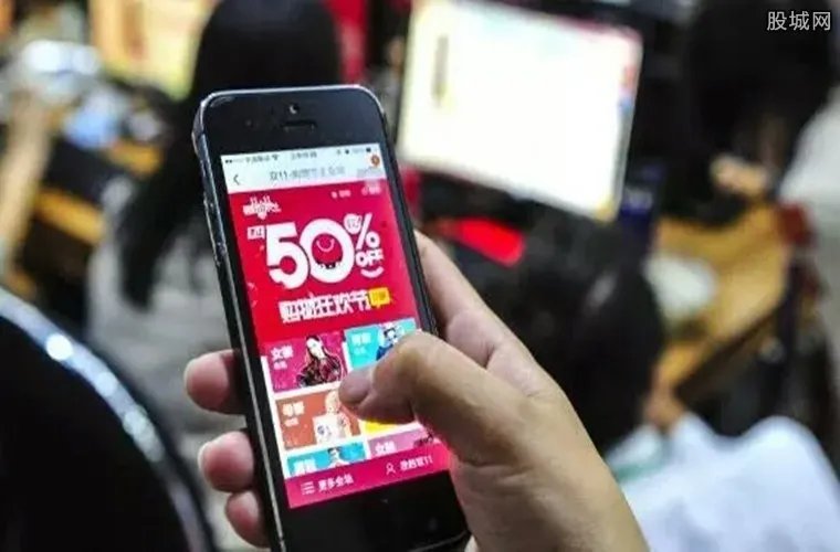 妻子疯狂网购140万 存款花光还刷爆17张信用卡