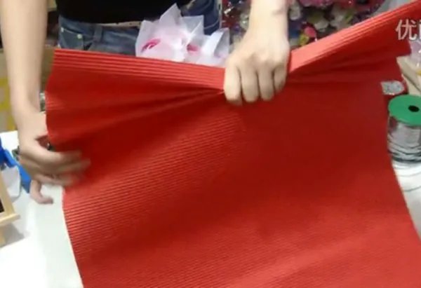 如何包装玫瑰花(图解)？