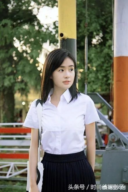哪个女明星穿校服最好看?