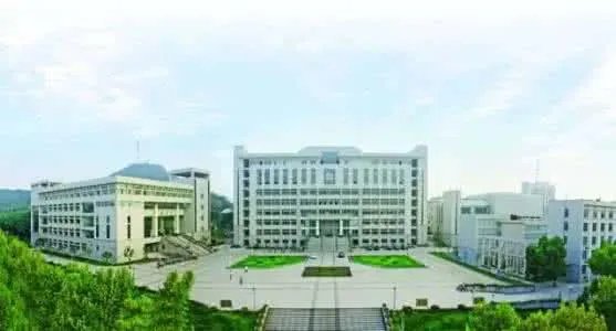 安徽工业大学是在马鞍山吗?