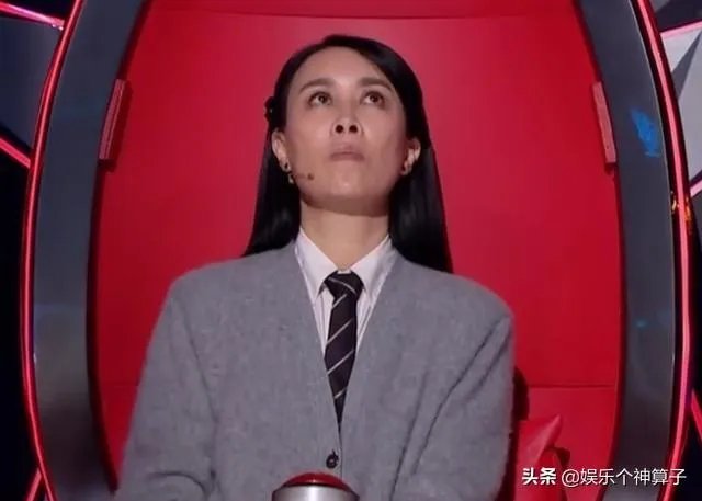 如何看待《中国好声音》金曲奖歌手纪晓君,无导师转身惨遭淘汰?