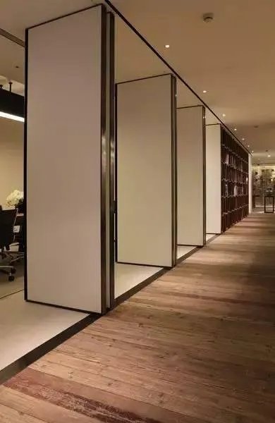 只有极简风才能hold住的豪品别墅，既美又有品！