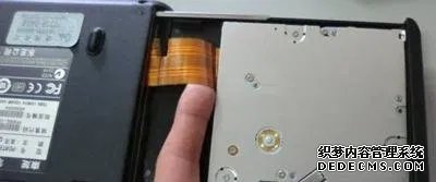 光驱读不出光盘怎么办（光驱不能正常读盘的应对方法）