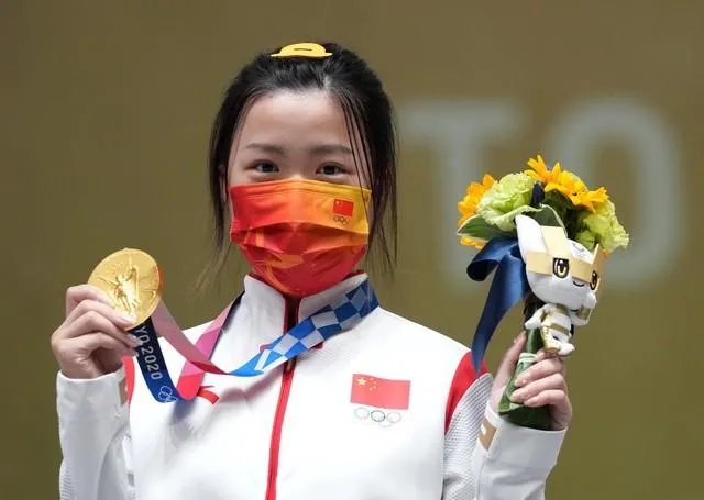 如何评价杨倩逆转夺得东京奥运会首金?