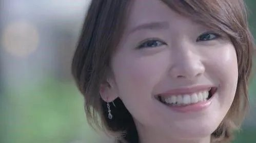 新垣结衣换脸郭德纲引发热议,为何新垣结衣在日本如此受人欢迎?