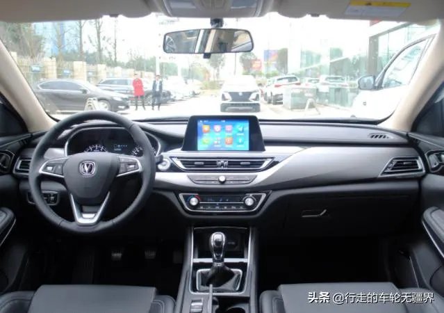 10万买什么车,内饰要好看?