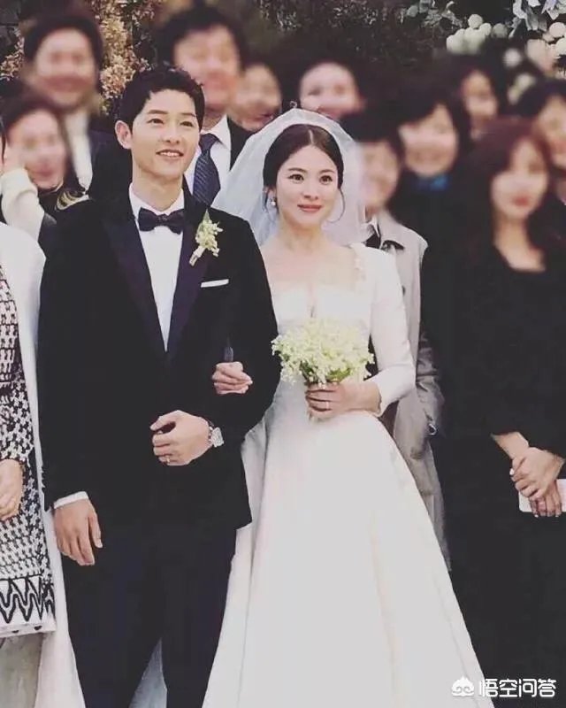 婚礼后宋仲基宋慧乔人气急剧下降,你怎么看待明星炒婚现象?