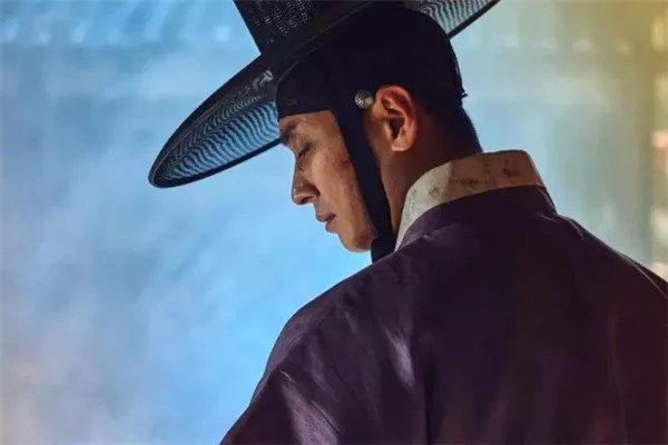 十大韩国丧尸片排名:《首尔站》上榜,第五是2020上映