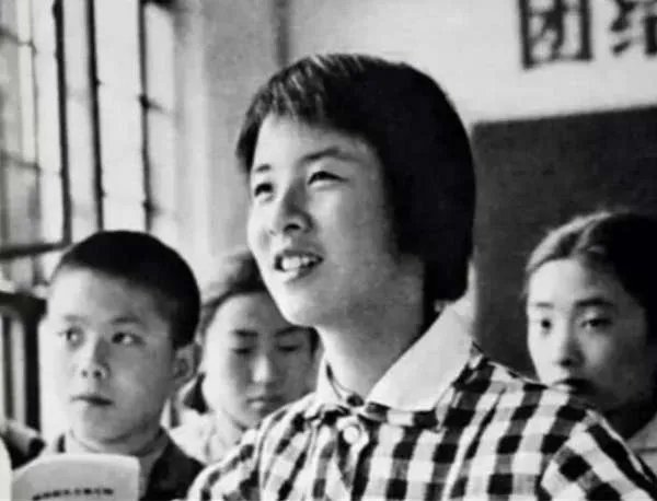 还记得47年前的“反潮流小英雄”黄帅吗,后来她怎么样了?