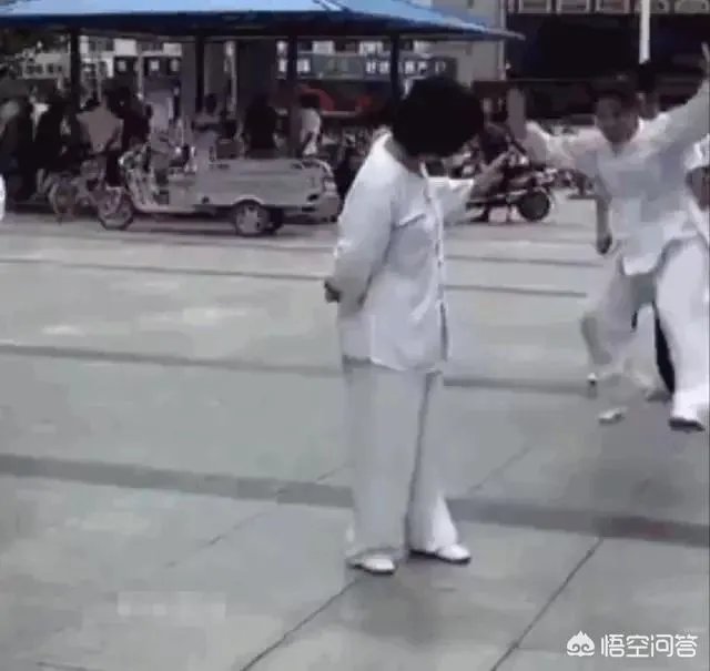 “武僧”一龙能打得过“太极宗师‘闫芳吗?