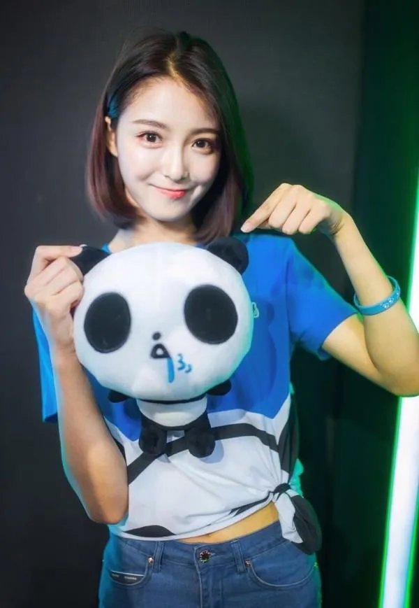 如何看待王思聪的人品