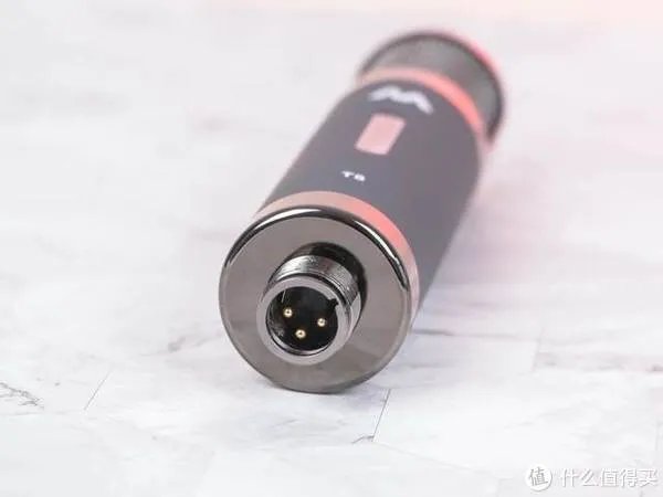 带电子管的大振膜电容麦克风麦拉达T8:原来自己的声音那么好听