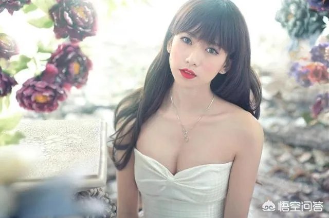 向佐郭碧婷恋情迅速升级的背后,向太为何频频贡献助攻?