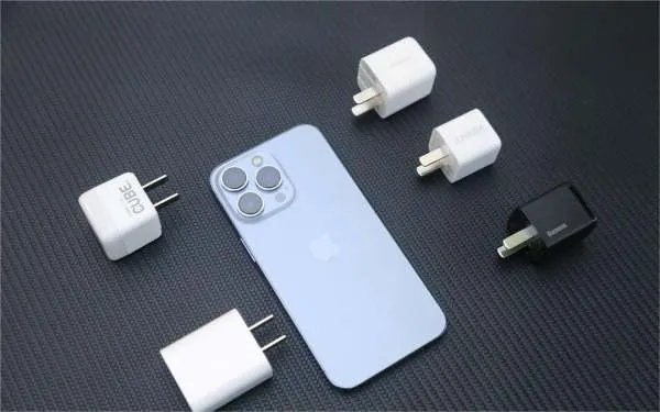 iPhone不送充电器被巴西罚款1.4亿,此次处罚给业内带来哪些警示?