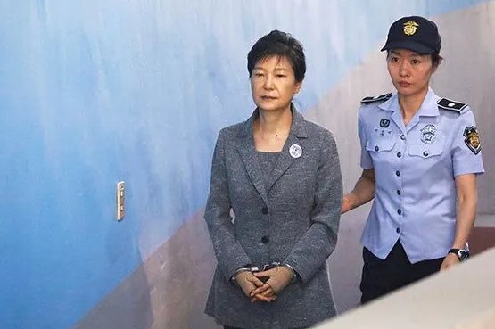 6年前的韩国“世越号”沉船事件,到底有多少疑点?