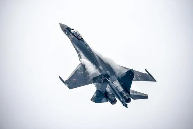 苏-35和米格-35,哪个更胜一筹?