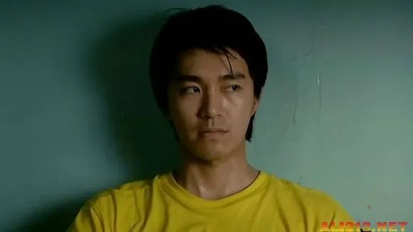 周星驰“超级萌神”照片被翻，网友评：萌过古川雄辉