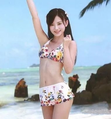 鞠婧祎比基尼照片曝光  被称为中国4000年第一美女