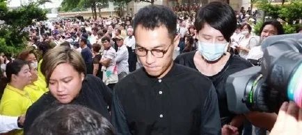 郭采洁痛哭是怎么回事?