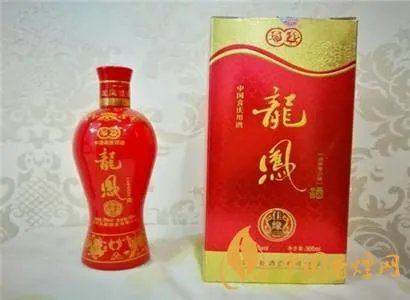天津婚宴一瓶白酒两瓶红酒：习俗的背后