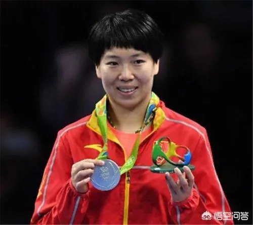 奥运冠军李晓霞为何如此之早就退役呢？