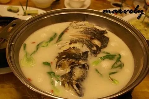 想去千岛湖旅游，但是不知道那里有什么好吃的，能介绍下吗？