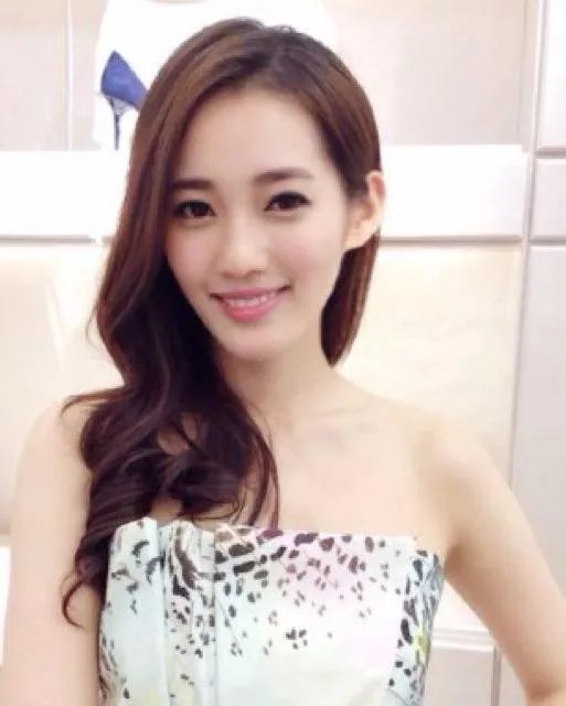 余文乐宣布和女友王棠云结婚是否出人意料？