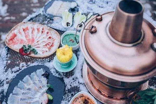 刚火起来的“故宫火锅”营业27天为什么就公布歇业？