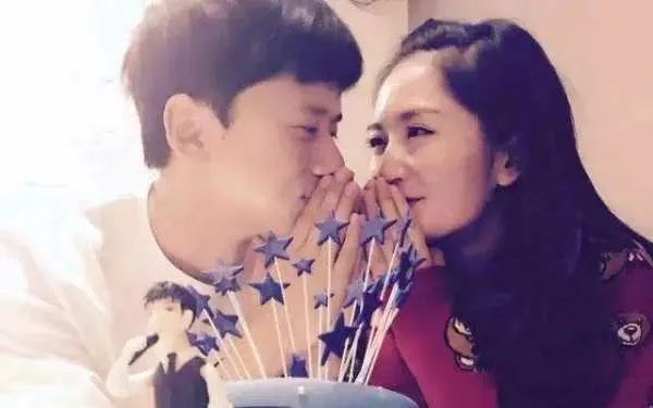 张杰当年为什么会选择比他大几岁的谢娜呢？