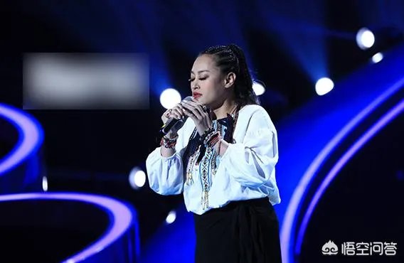 如何看待《中国好声音》金曲奖歌手纪晓君,无导师转身惨遭淘汰?