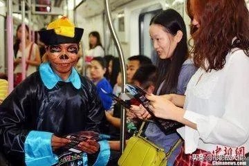 为什么影视剧里的僵尸很多都是清朝人的形象?