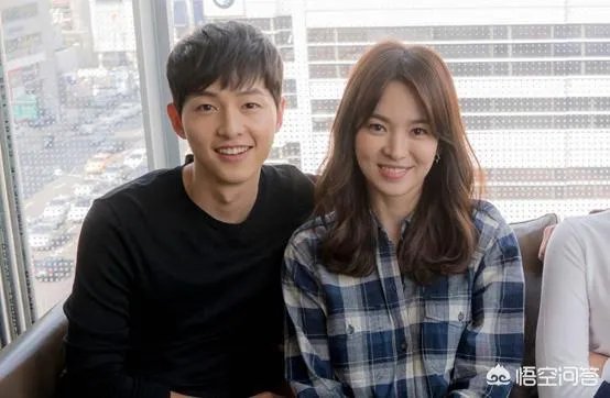 婚礼后宋仲基宋慧乔人气急剧下降,你怎么看待明星炒婚现象?
