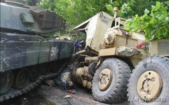 垣克500耐撞不