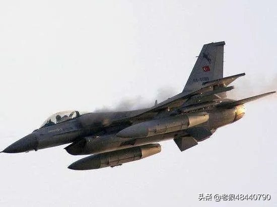 叙政府军称击落一架土耳其无人机,土耳其有无夺取伊德利卜制空权的本事?