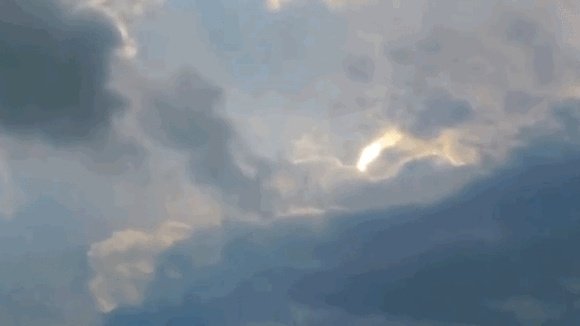 有人说现在手机这么普及,为什么关于UFO的视频却很少了?