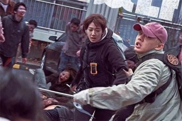 十大韩国丧尸片排名:《首尔站》上榜,第五是2020上映