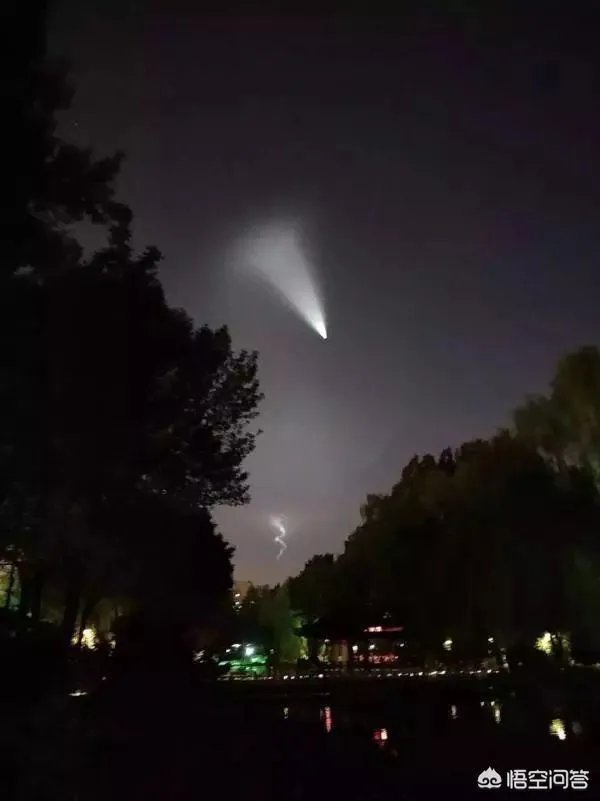 有人说现在手机这么普及,为什么关于UFO的视频却很少了?