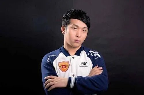 虎牙八神以前是哪个战队的?