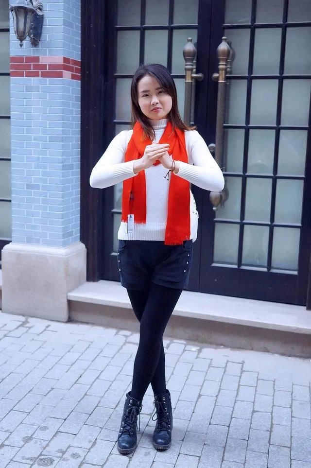 儿子和对象要去看电影，作为妈妈，也好久没有看过电影了，想跟着一起去看合适吗？