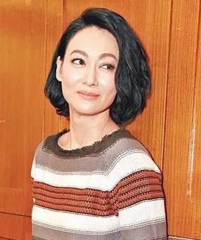 惠英红三夺影后是怎么回事？