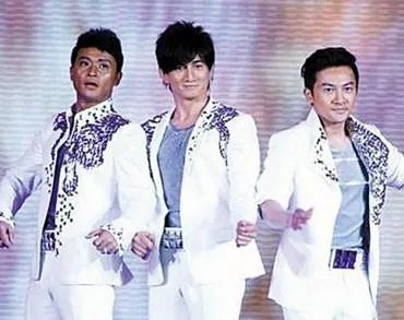 小虎队2010春晚重聚，当时的你有什么感受？