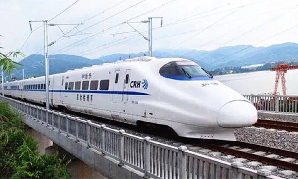 高铁也会有憨憨坐过站,遇到高铁错过下车我们究竟该怎么办呢?
