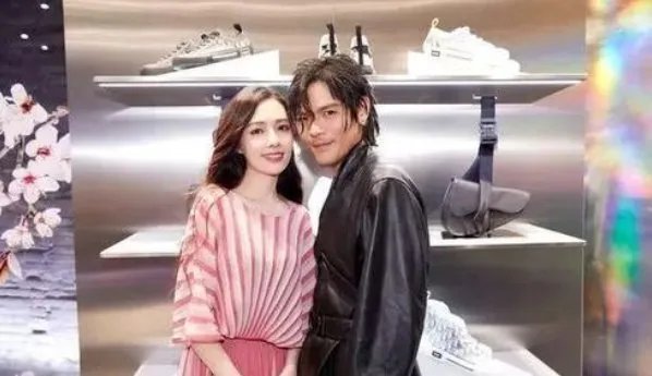 向佐没陪郭碧婷待产，具体有何原因呢？