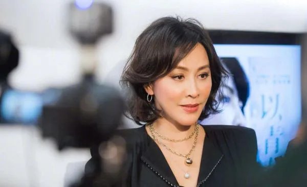 刘嘉玲和梁朝伟的感情真的像表现出来的那么好吗？