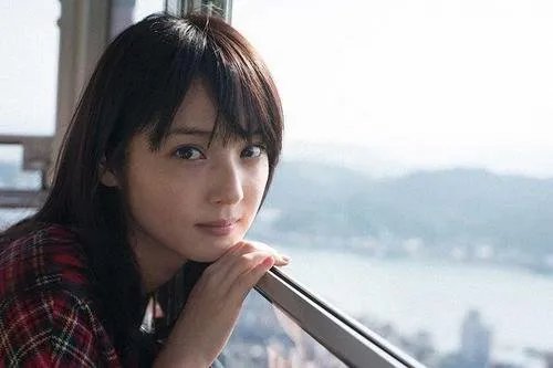 长相平平还娶到国民女神,佐佐木希老公渡部建什么来头?