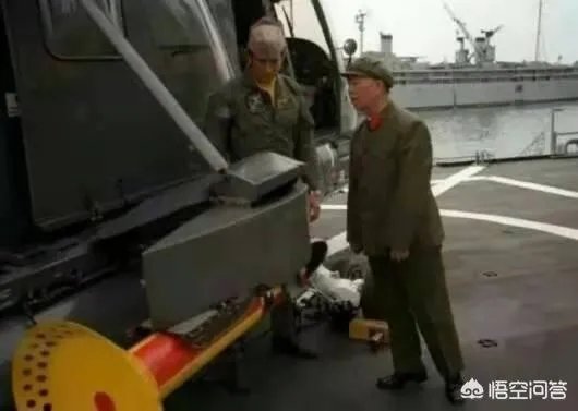 辽宁舰改造完毕今已出海,4月23日海军节阅舰式,双航母编队可期待吗?