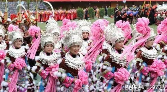 中国那个少数民族服装最好看