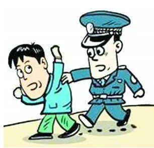 车辆拖游艇上路司机被刑拘是为什么?